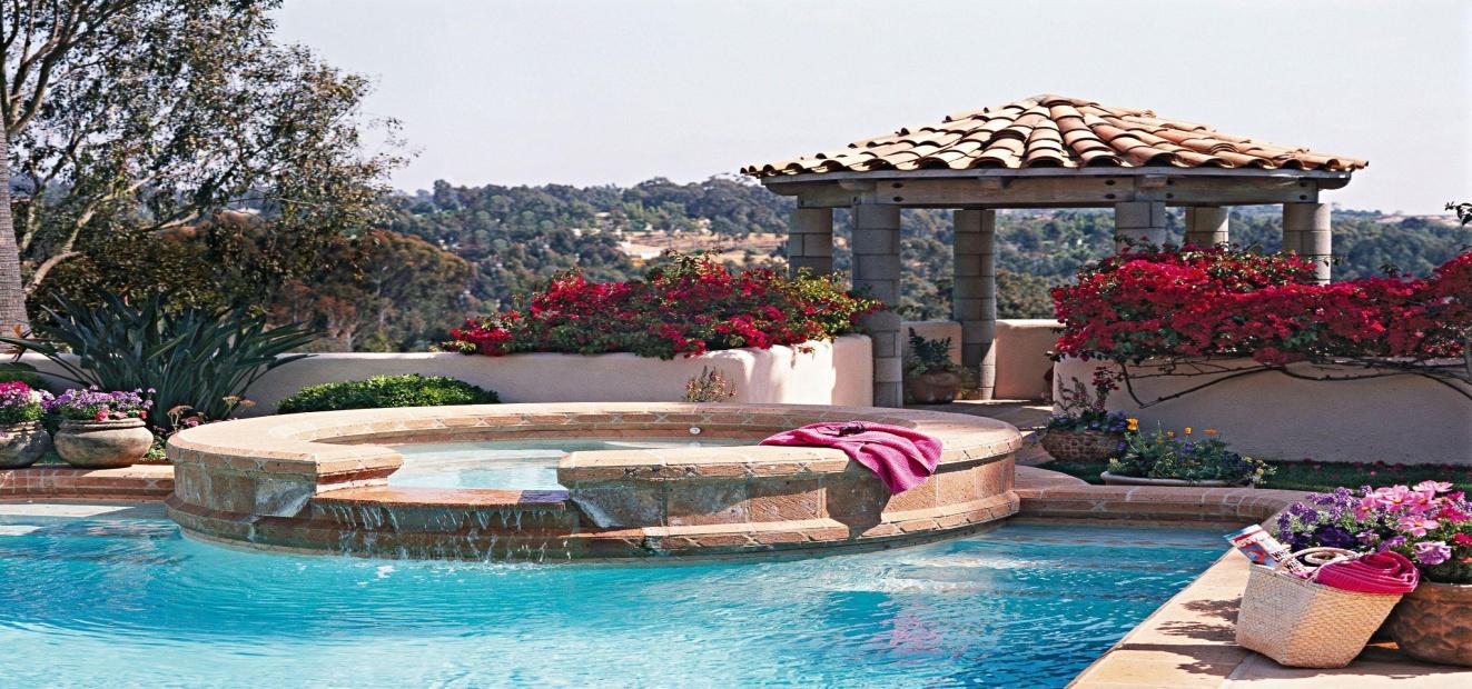 Rustic Backyard Pool and Patio Themes