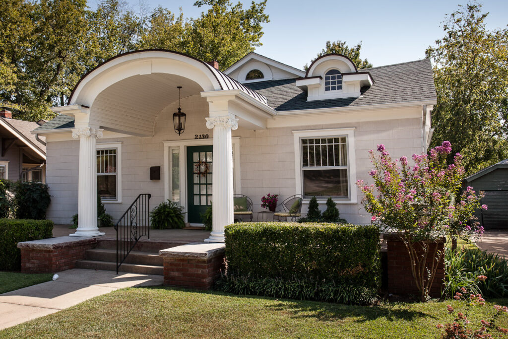 9 Warning Signs Around Your Property That It Is Infested